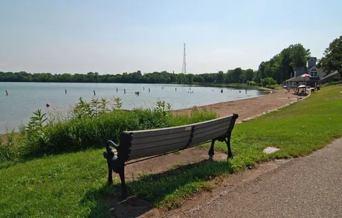 $500,000 | 15650 17th Avenue North, Plymouth, MN 55447