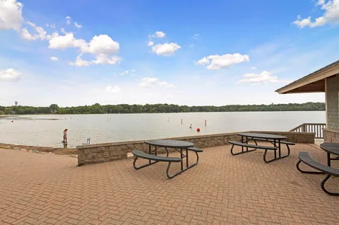 $500,000 | 15650 17th Avenue North, Plymouth, MN 55447