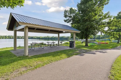 $500,000 | 15650 17th Avenue North, Plymouth, MN 55447