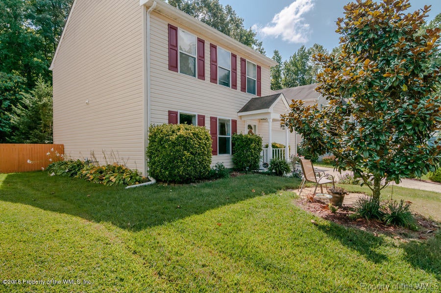 129 Low Ridge Road Williamsburg, VA 23185 - Photo 3 of 23 Side