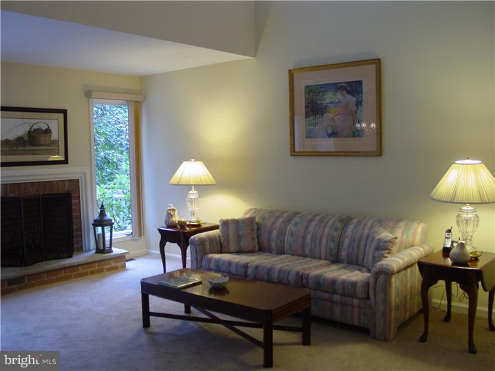 18 Harrison Road West West Chester, PA 19380 - Photo 5 of 25 Living Room