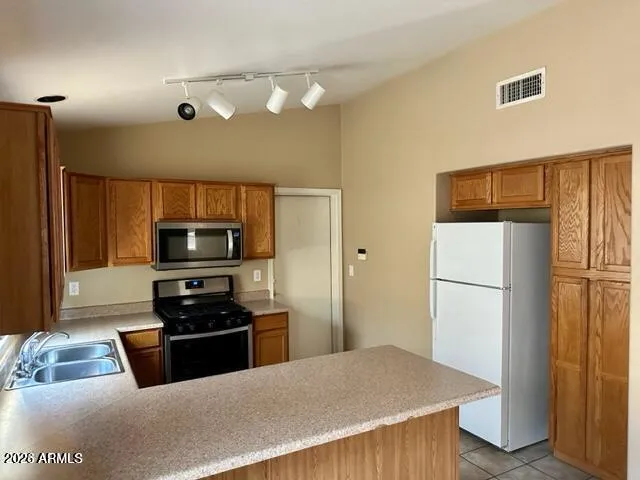 $1,895 | 501 East Sherri Drive, Gilbert, AZ 85296