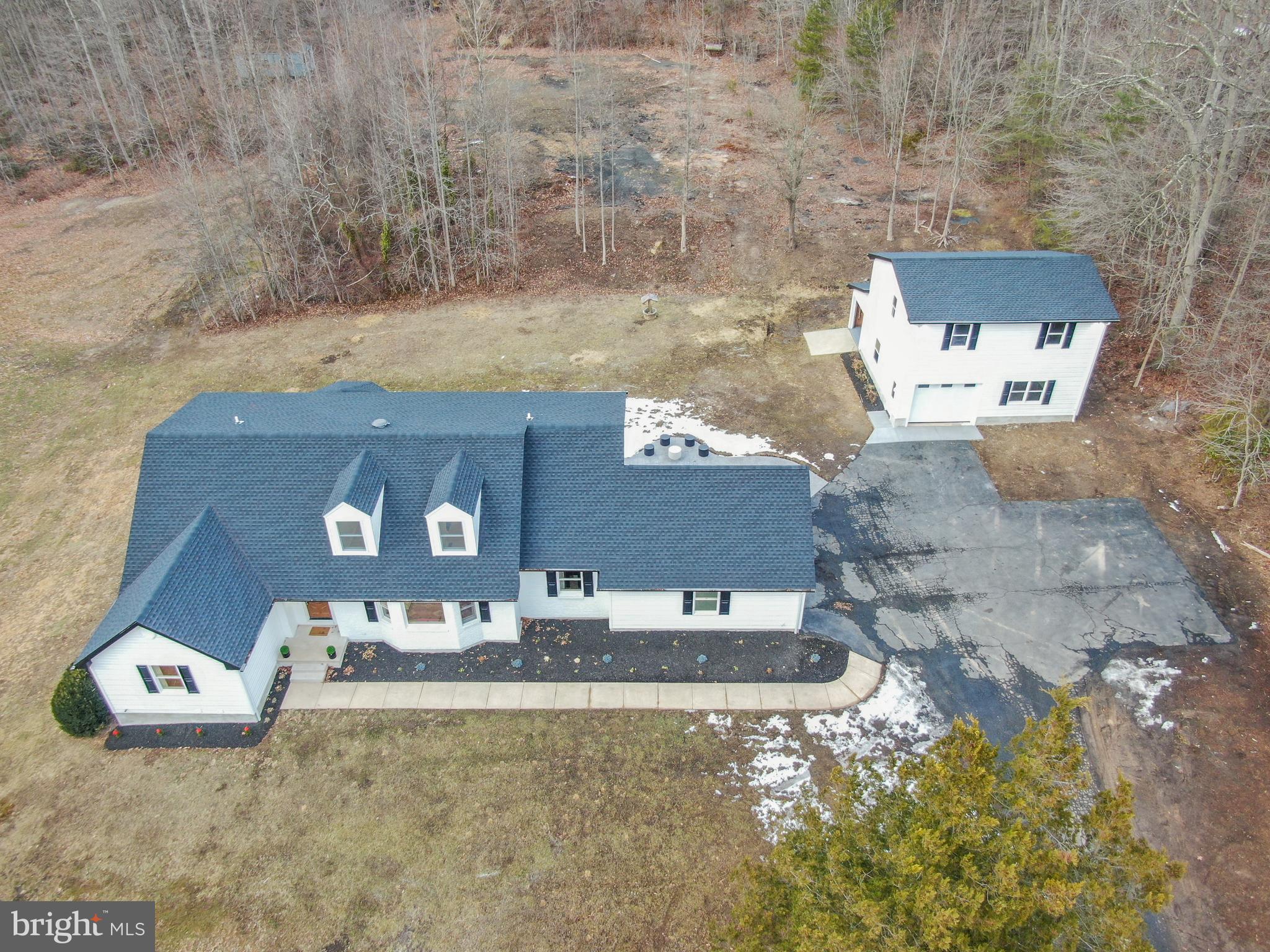 685 East Old Philadelphia Road Elkton, MD 21921 - Photo 2 of 64 Large cape cod on >2 acres with 2 garages