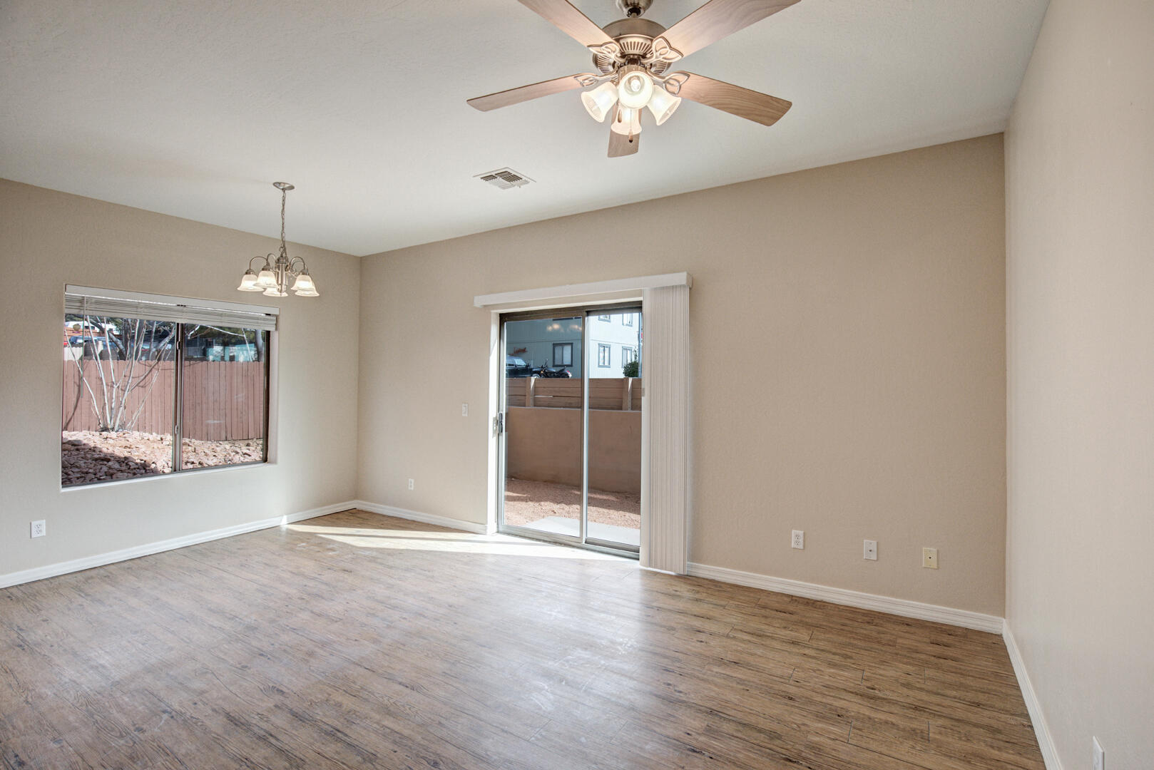 308 West Frontier Street, Unit C Payson, AZ 85541 - Photo 8 of 34 037.jpg