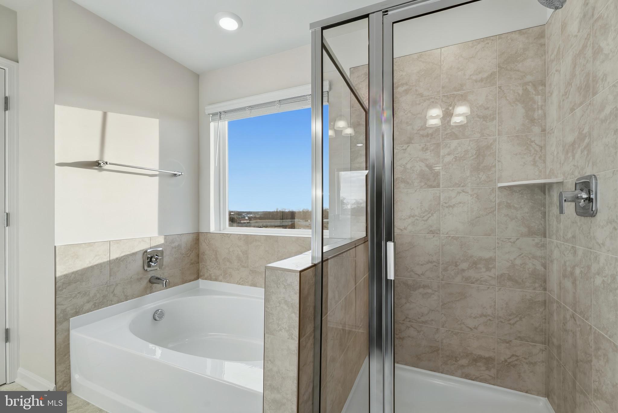 8 Comes Rdg Court Rosedale, MD 21237 - Photo 30 of 35