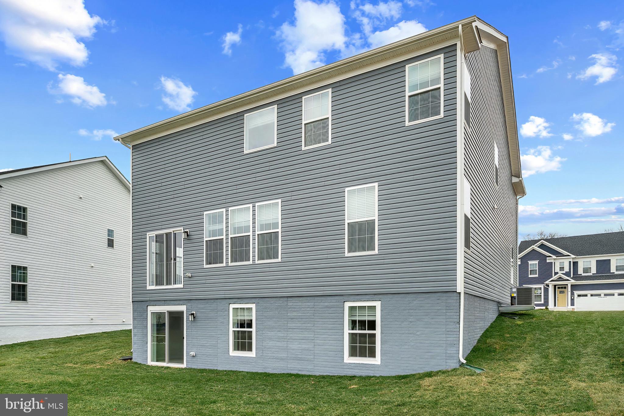 8 Comes Rdg Court Rosedale, MD 21237 - Photo 35 of 35