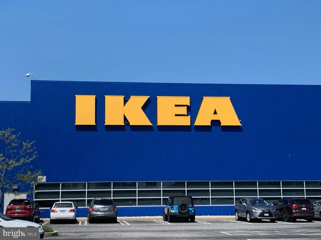 $699,990 | 8 Comes Rdg Court, Rosedale, MD 21237