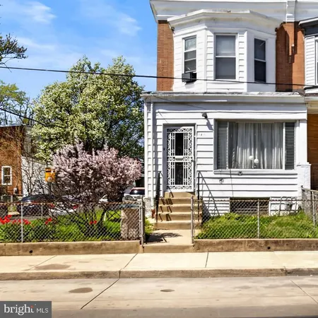 $165,900 | 141 North 9th Street, Darby, PA 19023