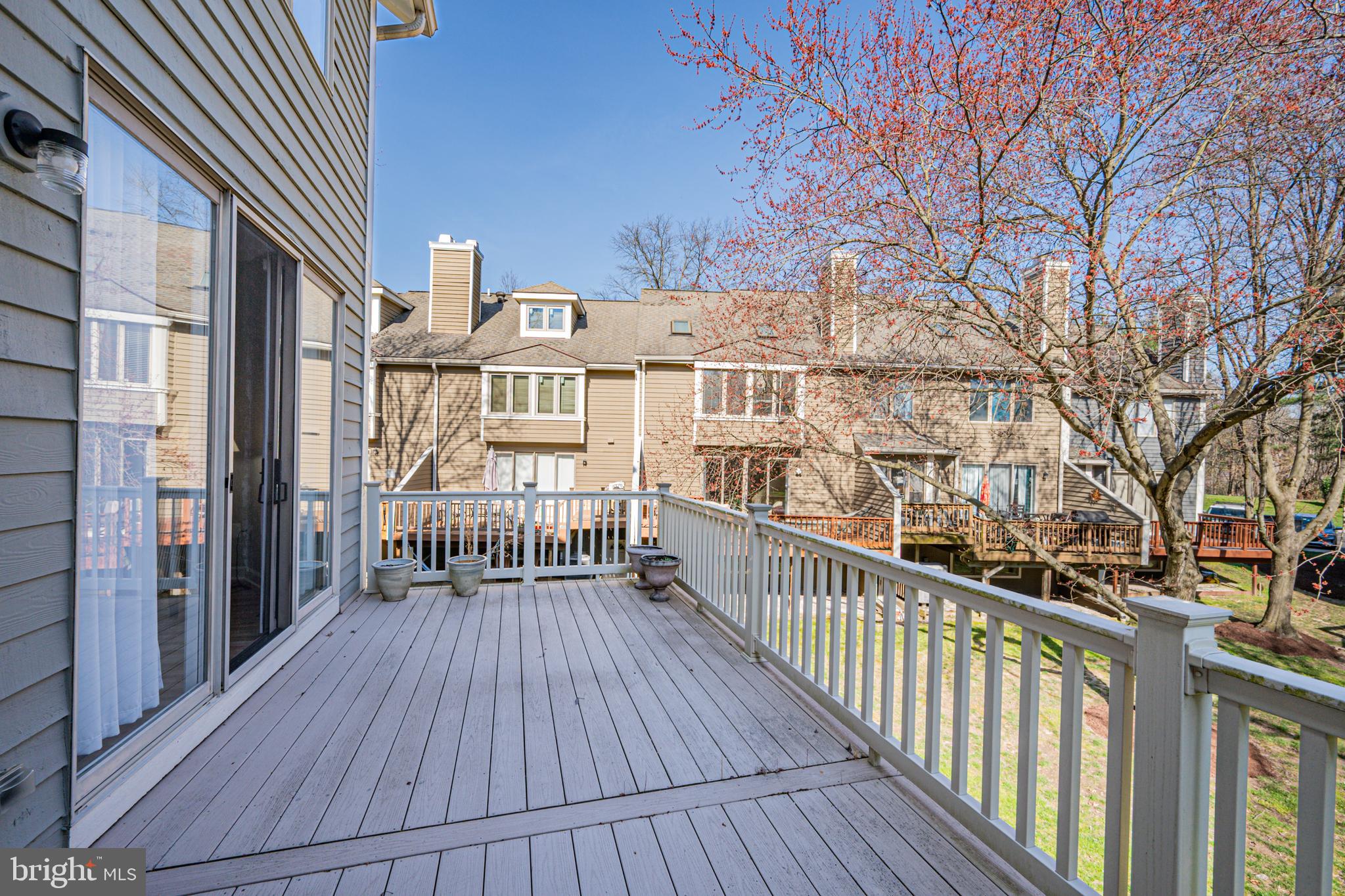 5213 Columbia Road, Unit 6 59 Columbia, MD 21044 - Photo 20 of 41 Deck