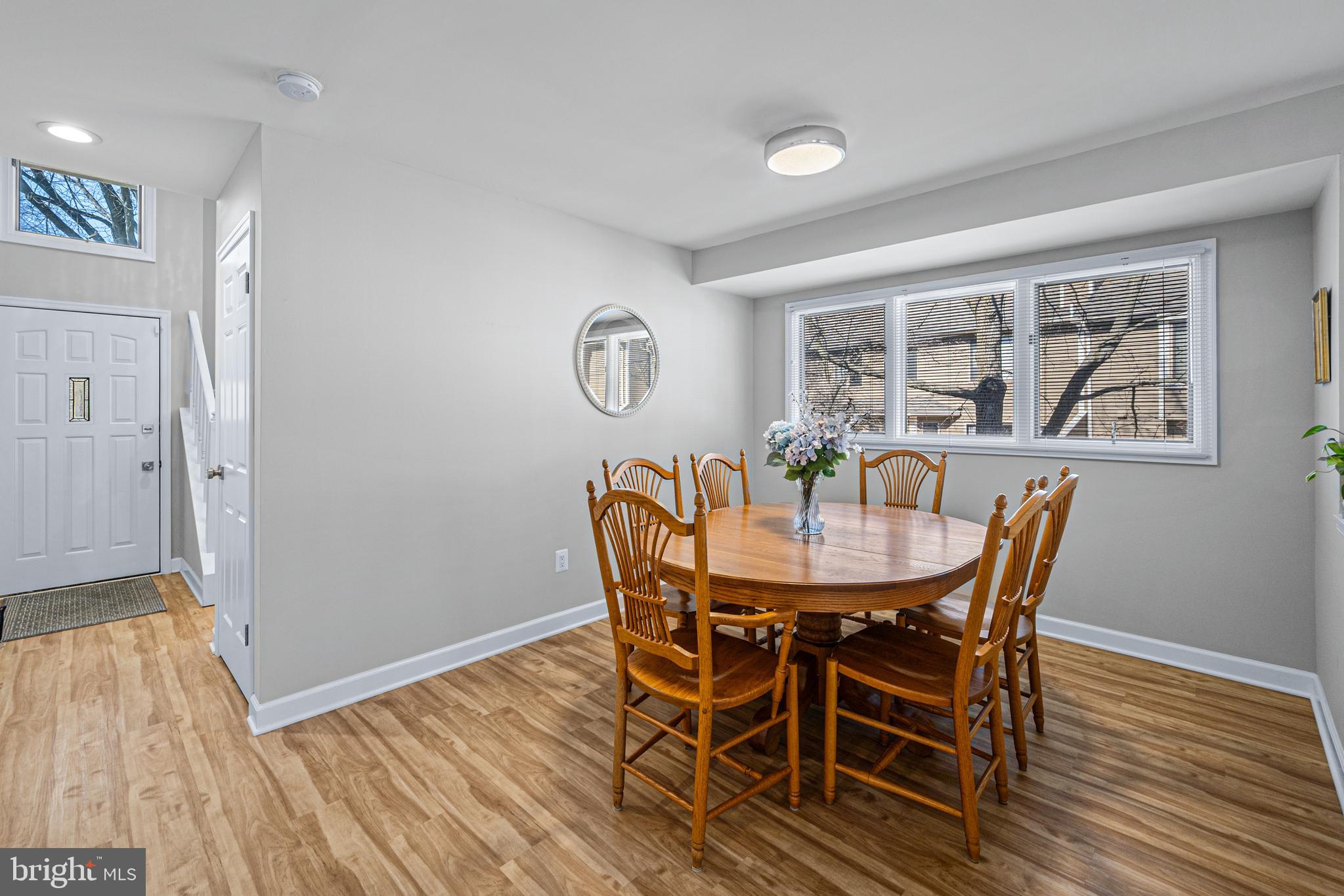 5213 Columbia Road, Unit 6 59 Columbia, MD 21044 - Photo 6 of 41 Dining room