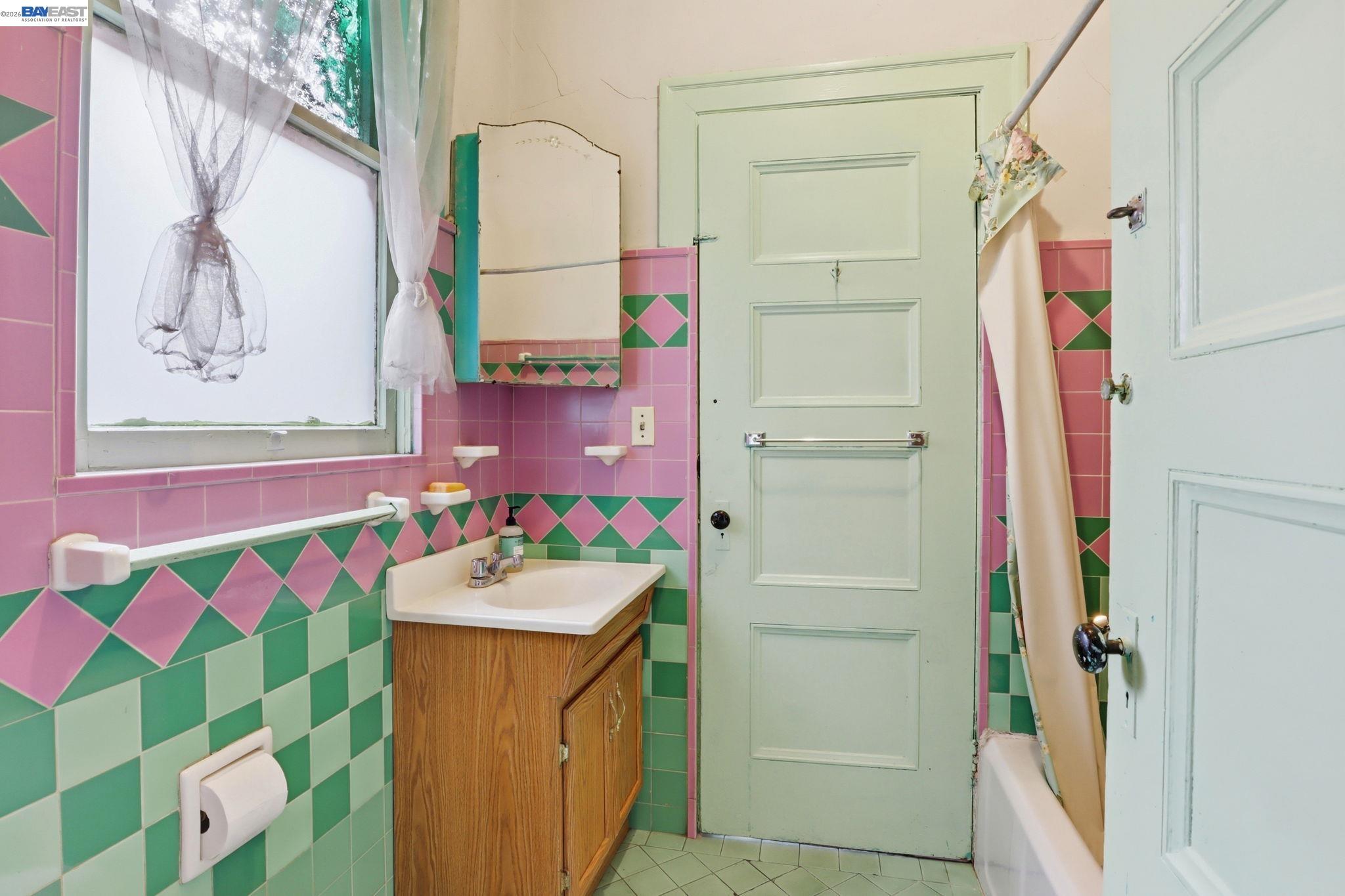 55 8th Street Oakland, CA 94607 - Photo 25 of 53