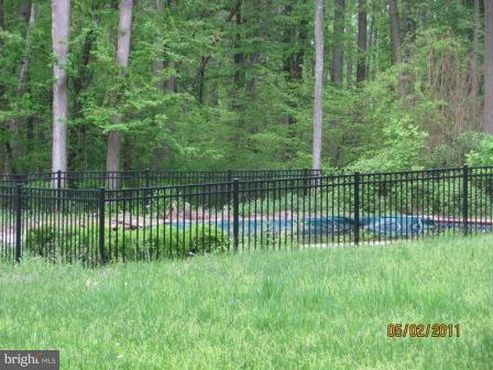 13923 Sunnybrook Road Phoenix, MD 21131 - Photo 6 of 10 a view of a garden