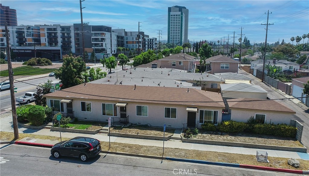 201 North California St  