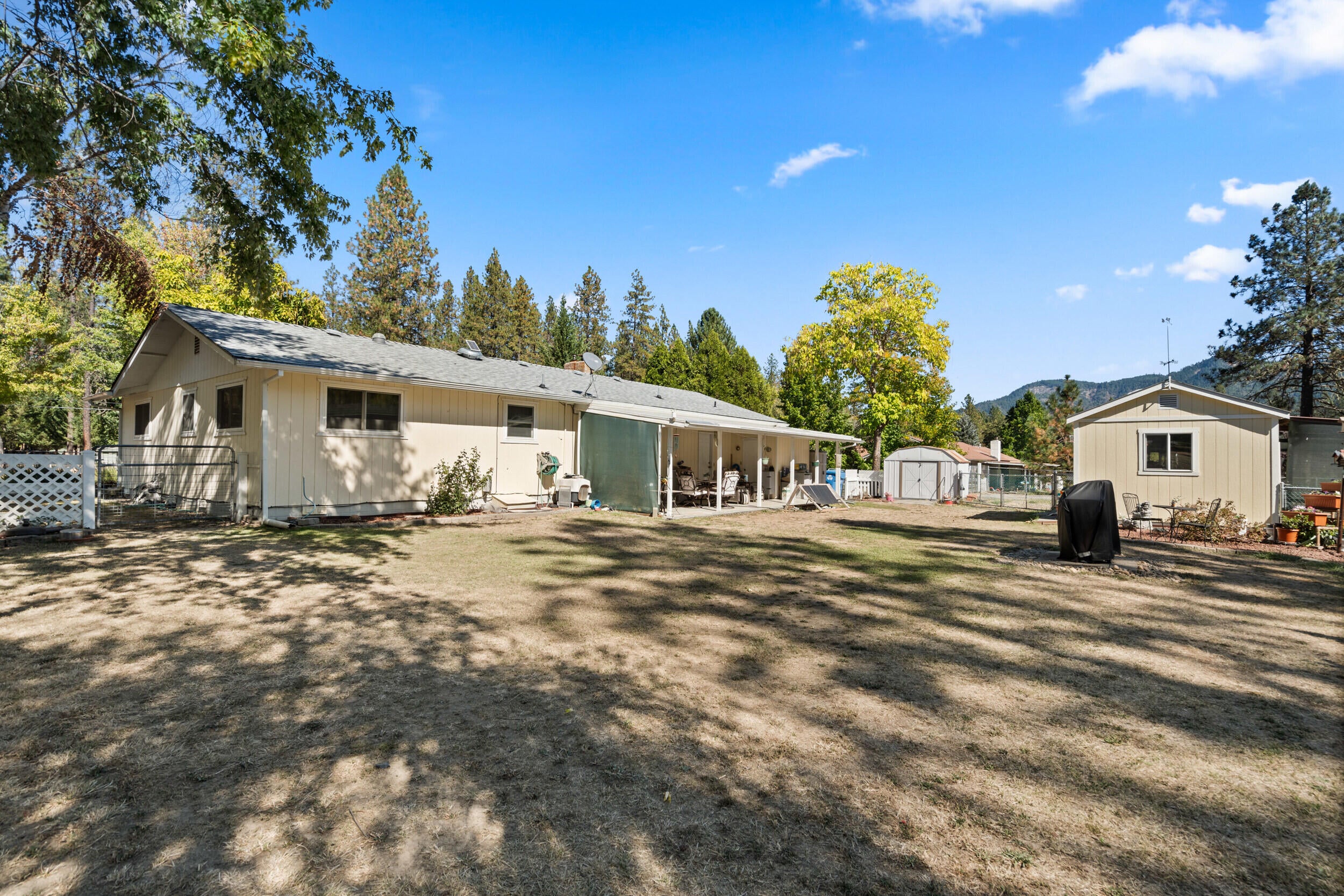 835 Minthorne Road Rogue River, OR 97537 - Photo 18 of 41 9_835 minthorne rd, rogue river-09