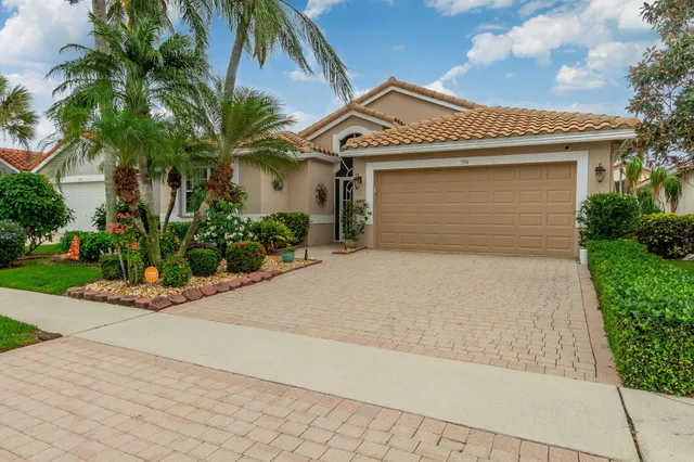 $580,000 | 7196 Louisiane Court, Boynton Beach, FL 33437