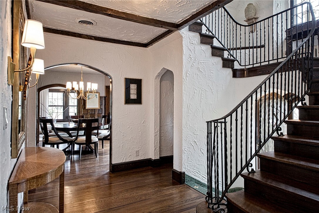 473 Falls Road Chagrin Falls, OH 44022 - Photo 11 of 35 Gallery Image 11