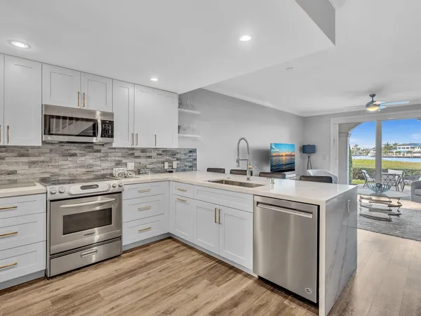 $5,500 | 3602 South Ocean Boulevard, Unit 102, Highland Beach, FL 33487