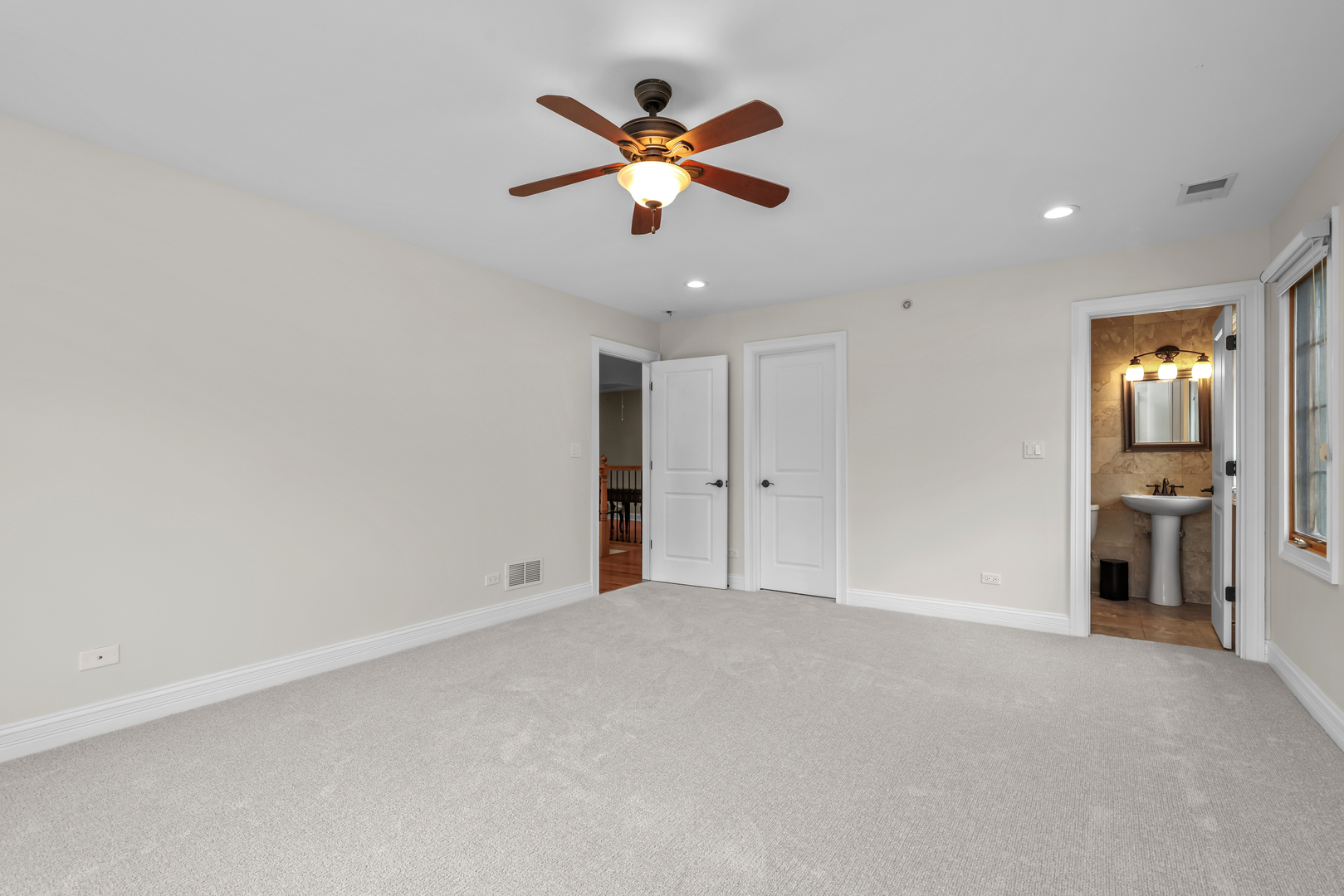 267 9th Street Wheeling, IL 60090 - Photo 22 of 42