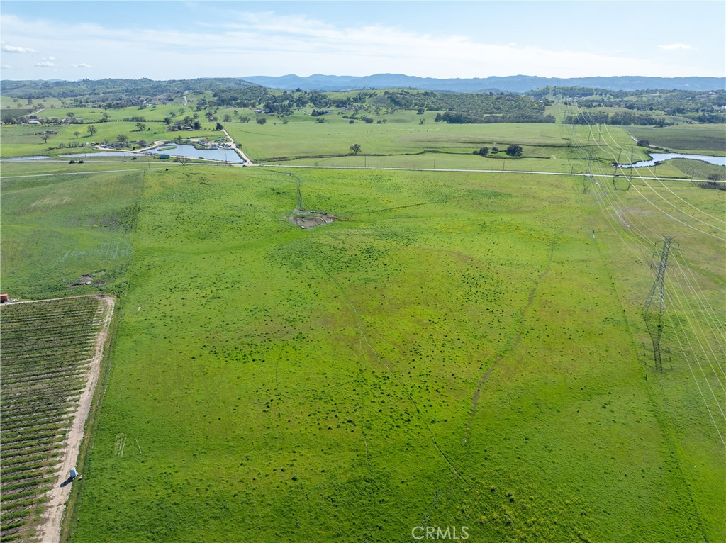 0 Creston Road Paso Robles, CA 93446 - Photo 17 of 29 a view of an outdoor space and a lake view