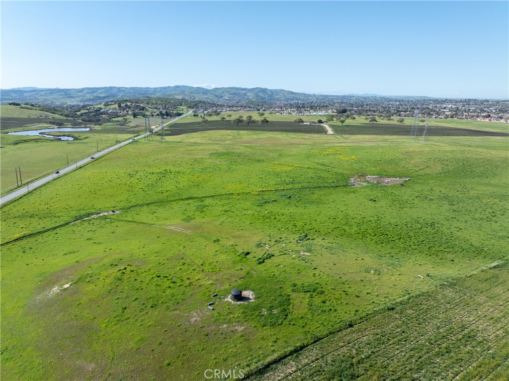 0 Creston Road Paso Robles, CA 93446 - Photo 24 of 29 a view of an ocean and a mountain view
