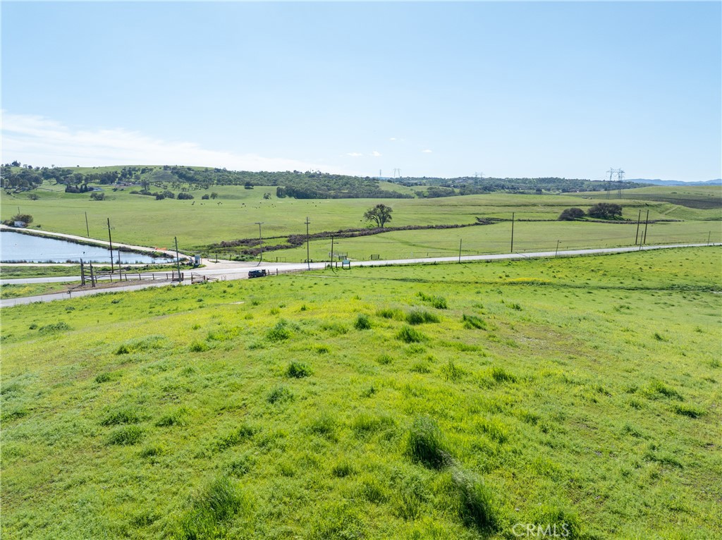0 Creston Road Paso Robles, CA 93446 - Photo 4 of 29 a view of a golf course with a park