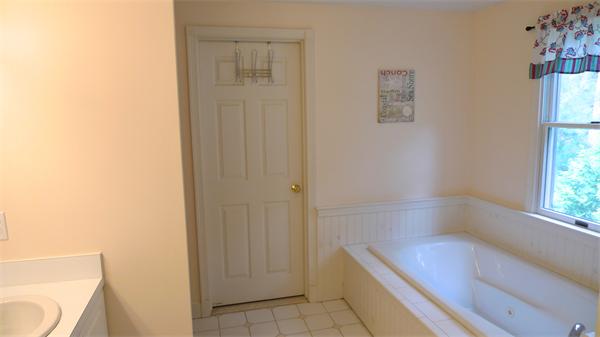 17 Winslow Road Natick, MA 01760 - Photo 13 of 29