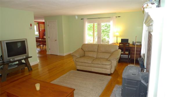 17 Winslow Road Natick, MA 01760 - Photo 3 of 29