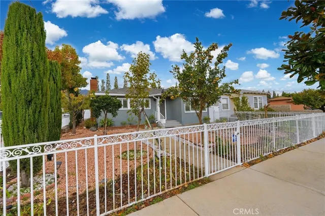 $1,249,000 | 401 East Cherry Avenue, Monrovia, CA 91016