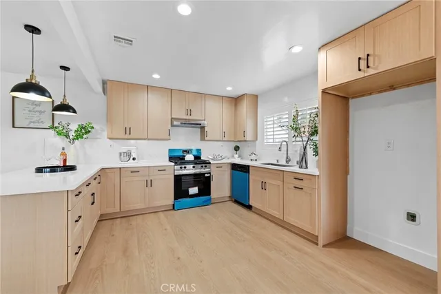 $1,249,000 | 401 East Cherry Avenue, Monrovia, CA 91016