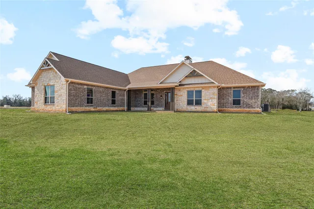 $839,999 | 1819 Rymal Ranch Road, Alvin, TX 77511