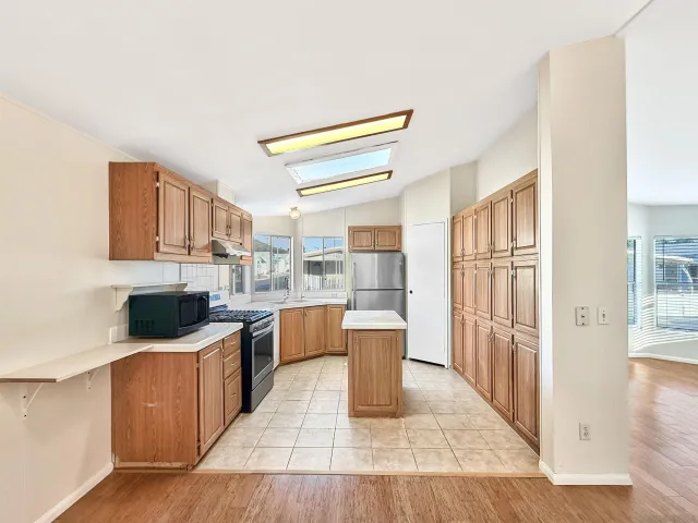 $130,000 | 450 East Bradley Avenue, Unit 127, El Cajon, CA 92021