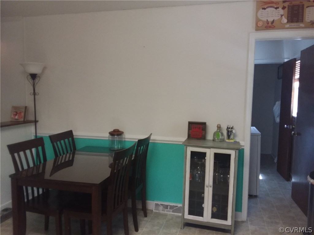 3932 Bronholly Road Chesterfield, VA 23832 - Photo 9 of 17 a view of a dining room with furniture and window