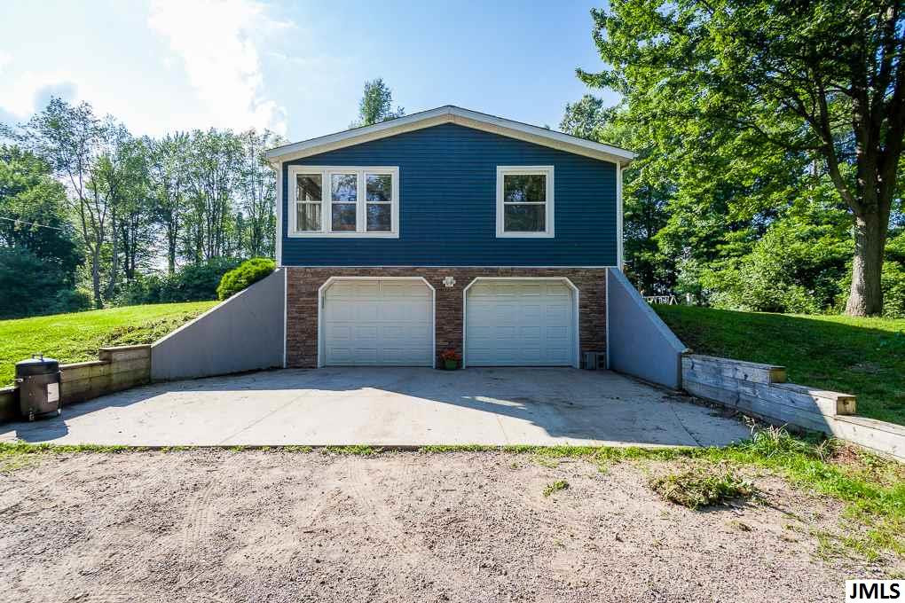 7965 Carlson Road Parma, MI 49269 - Photo 3 of 31 Photo 3