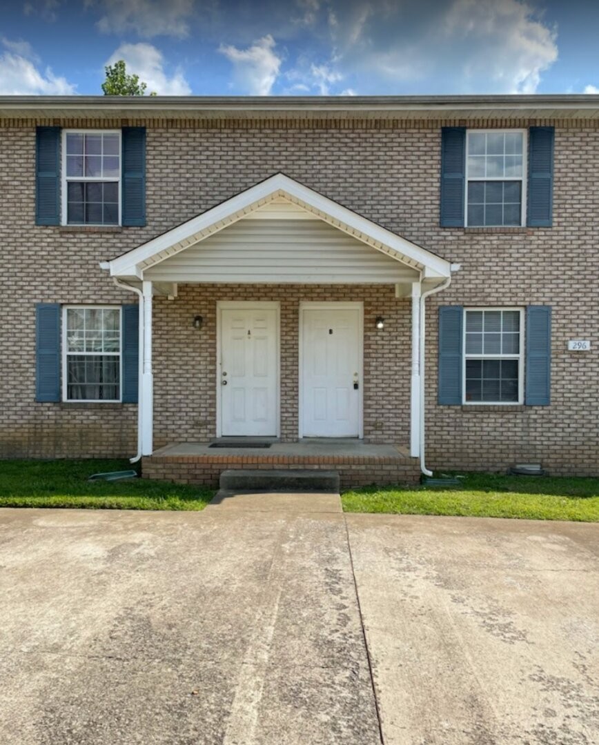 296 Raleigh Drive, Unit B Clarksville, TN 37043 - Photo 1 of 18
