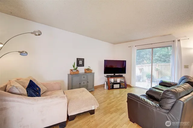 $885,000 | 15117 122nd Court Northeast, Kirkland, WA 98034