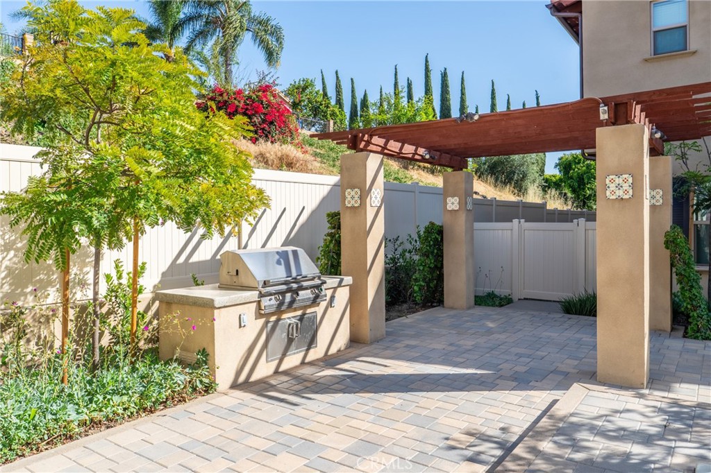 810 Francesca Drive Walnut, CA 91789 - Photo 2 of 9