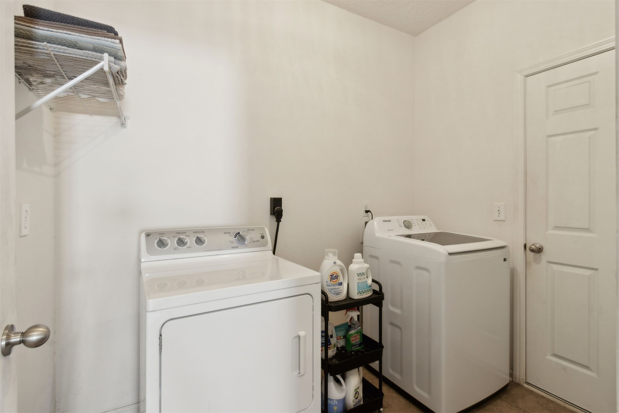 95029 Lavender Lane Fernandina Beach, FL 32034 - Photo 30 of 64 a utility room with dryer and washer