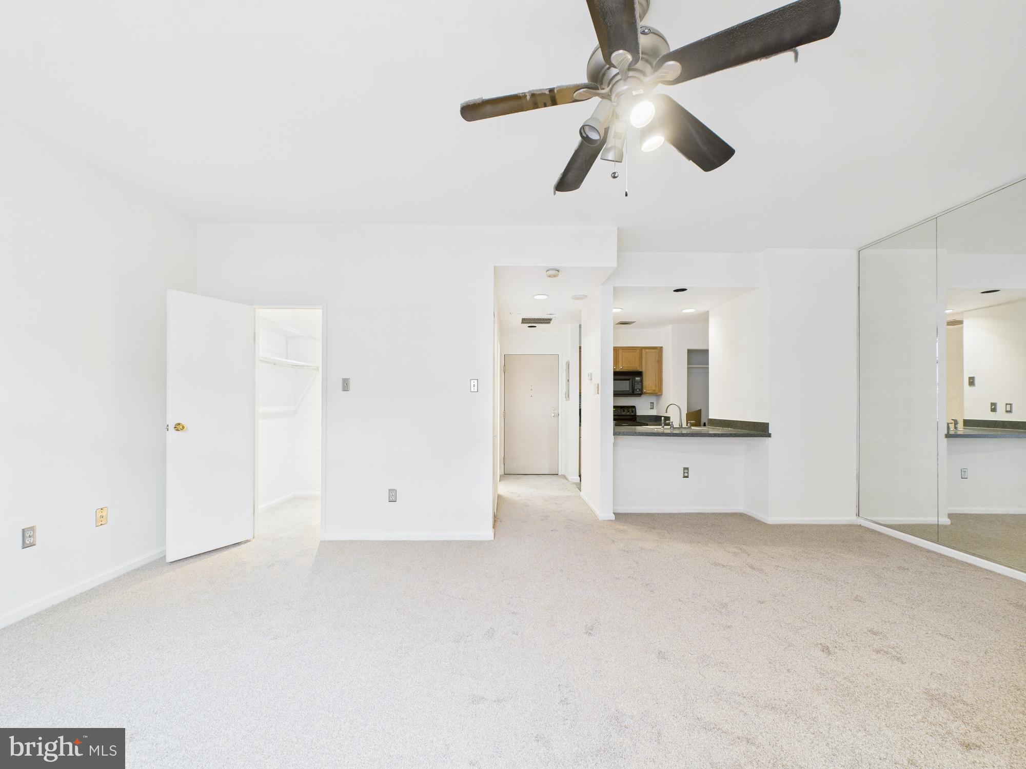 1601 Spring Garden Street, Unit 402 Philadelphia, PA 19130 - Photo 11 of 22 a view of a livingroom with a flat screen tv