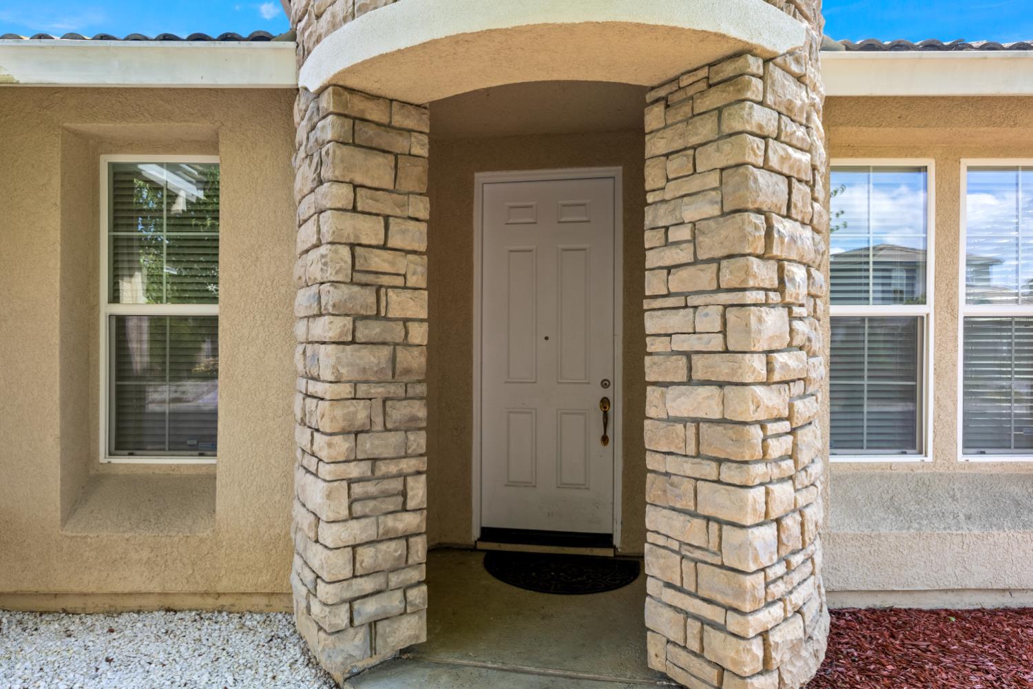 5000 Millner Way Elk Grove, CA 95757 - Photo 2 of 28