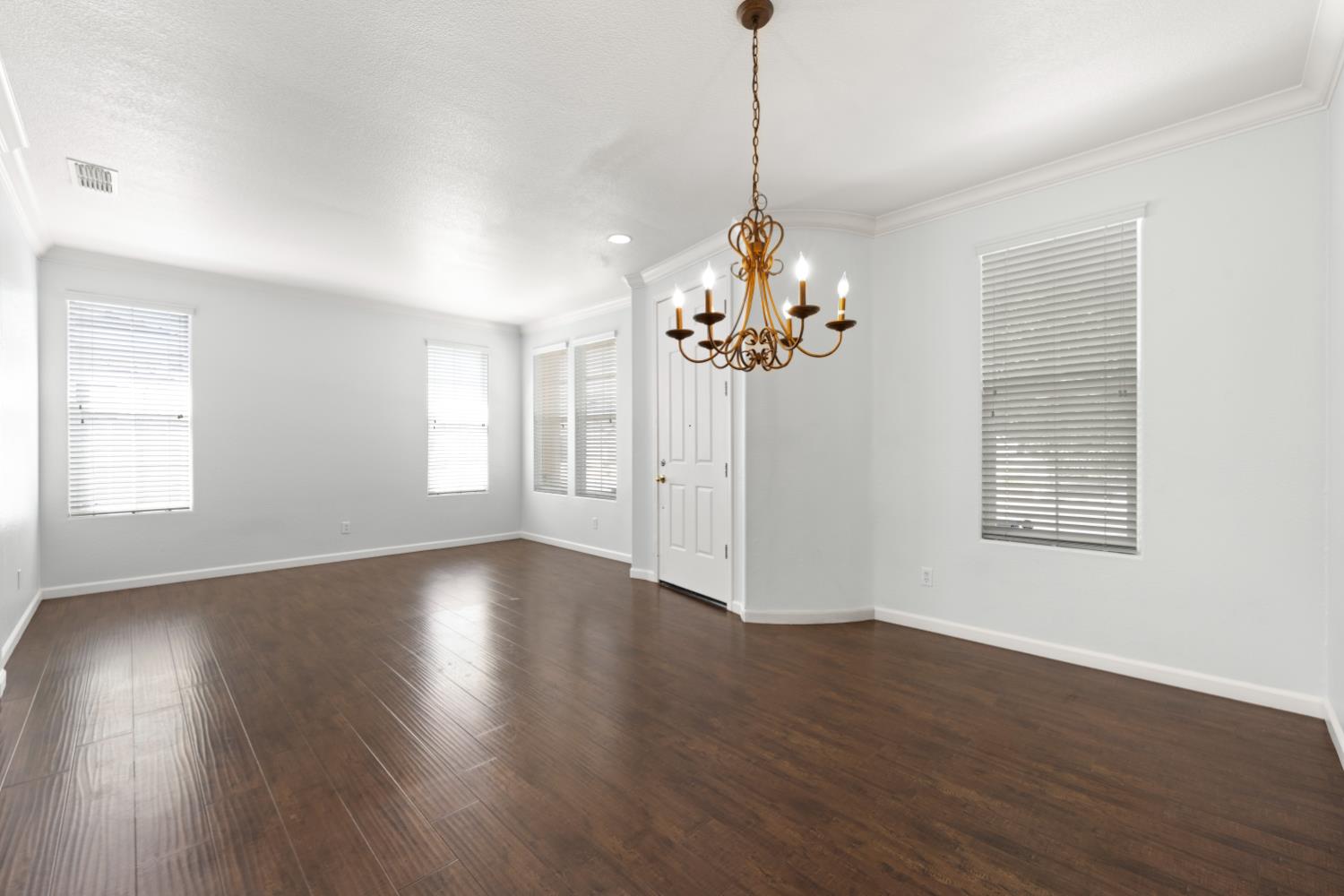 5000 Millner Way Elk Grove, CA 95757 - Photo 4 of 28