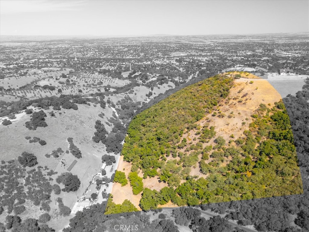 1475 Fern Canyon Road Paso Robles, CA 93446 - Photo 3 of 31 a view of a city