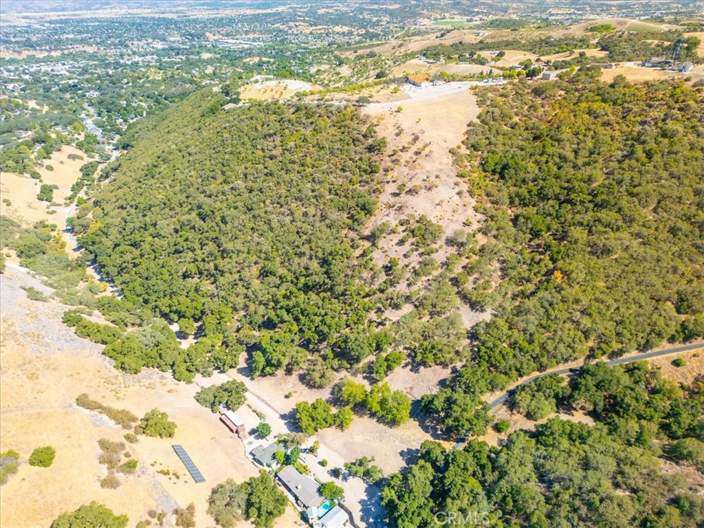 1475 Fern Canyon Road Paso Robles, CA 93446 - Photo 7 of 31 a view of a lake with beach