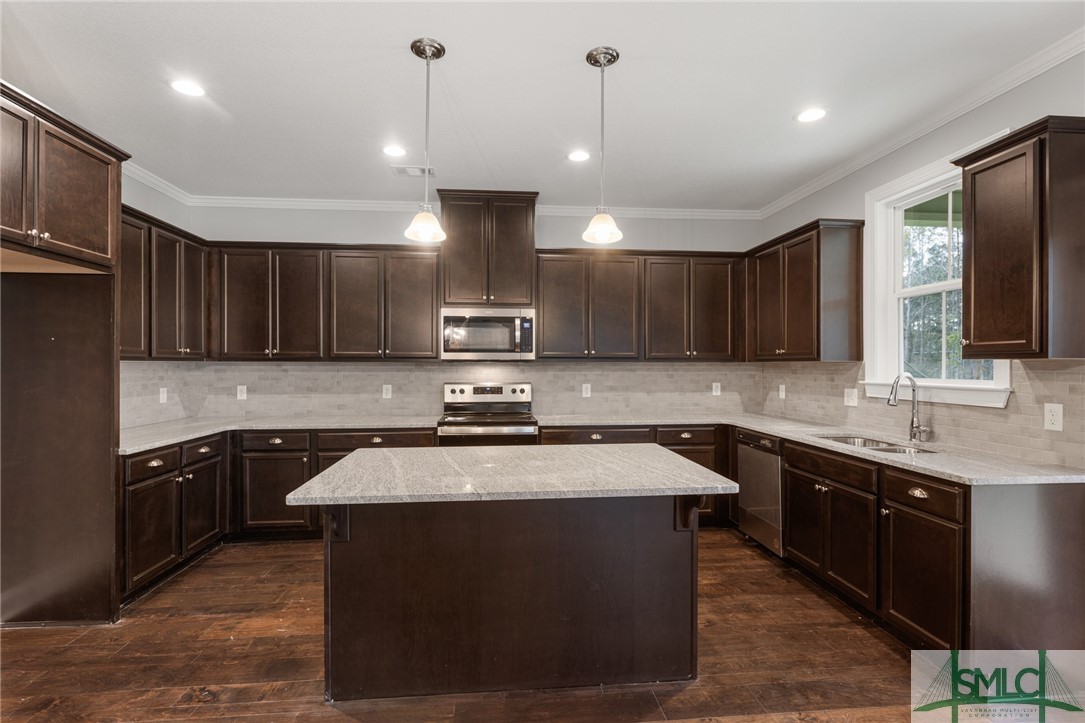 110 Bellevue Boulevard Guyton, GA 31312 - Photo 7 of 32