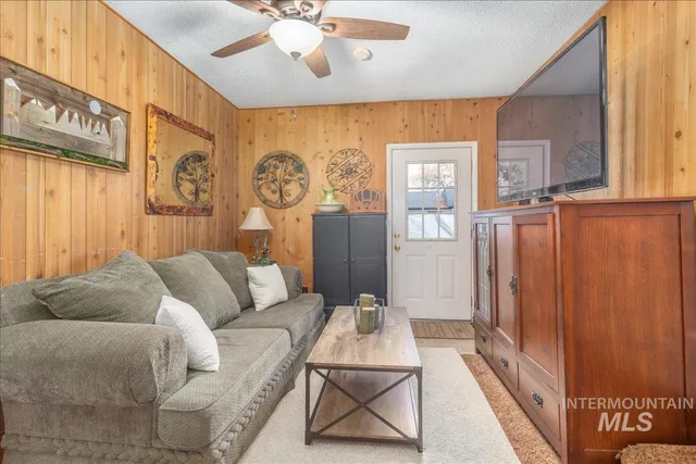 $475,000 | 4550 West Bloom Street, Boise, ID 83703