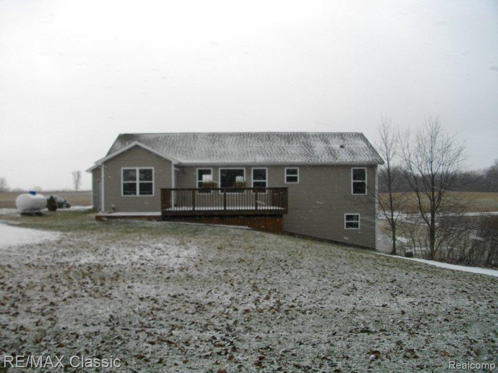 824 East Marr Road Howell, MI 48855 - Photo 2 of 7 Marr 824 E INT 12-15-09 (13).JPG
