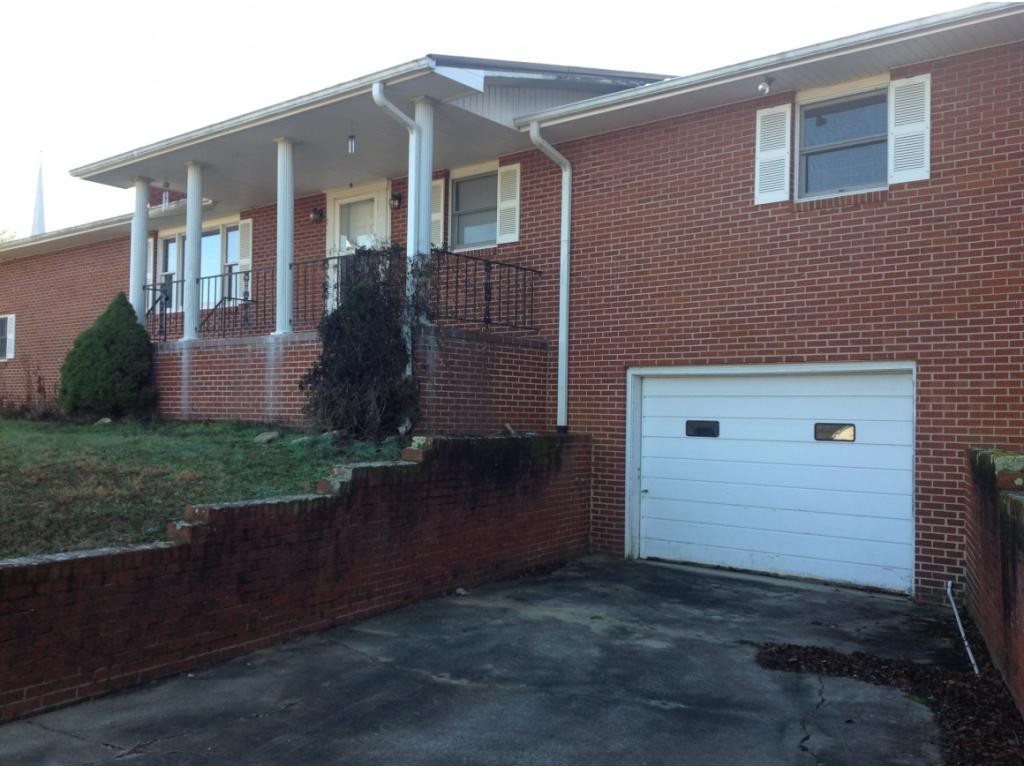 357 Cedar Grove Road Johnson City, TN 37601 - Photo 2 of 30 2nd garage