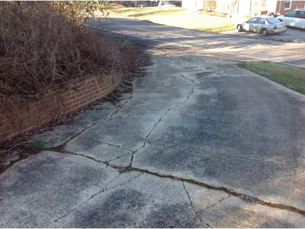 357 Cedar Grove Road Johnson City, TN 37601 - Photo 27 of 30 Driveway