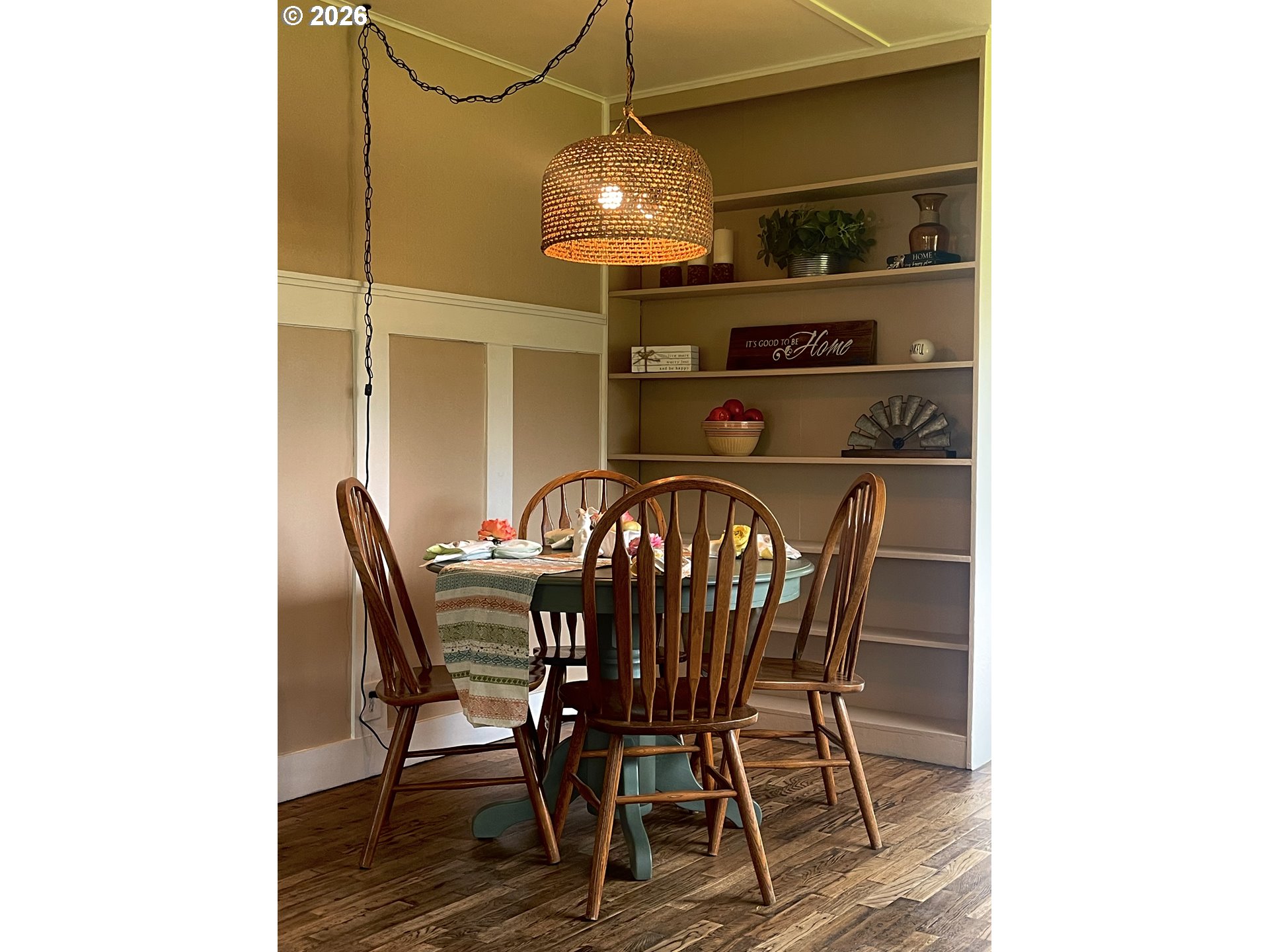 6404 Lookingglass Road Roseburg, OR 97471 - Photo 44 of 48 a view of a dining room with furniture and chandelier