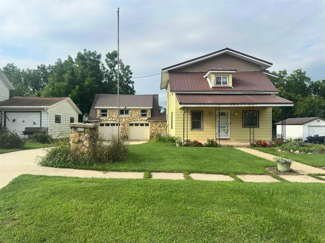 $224,900 | 430 Hubbard Street, Winslow, IL 61089