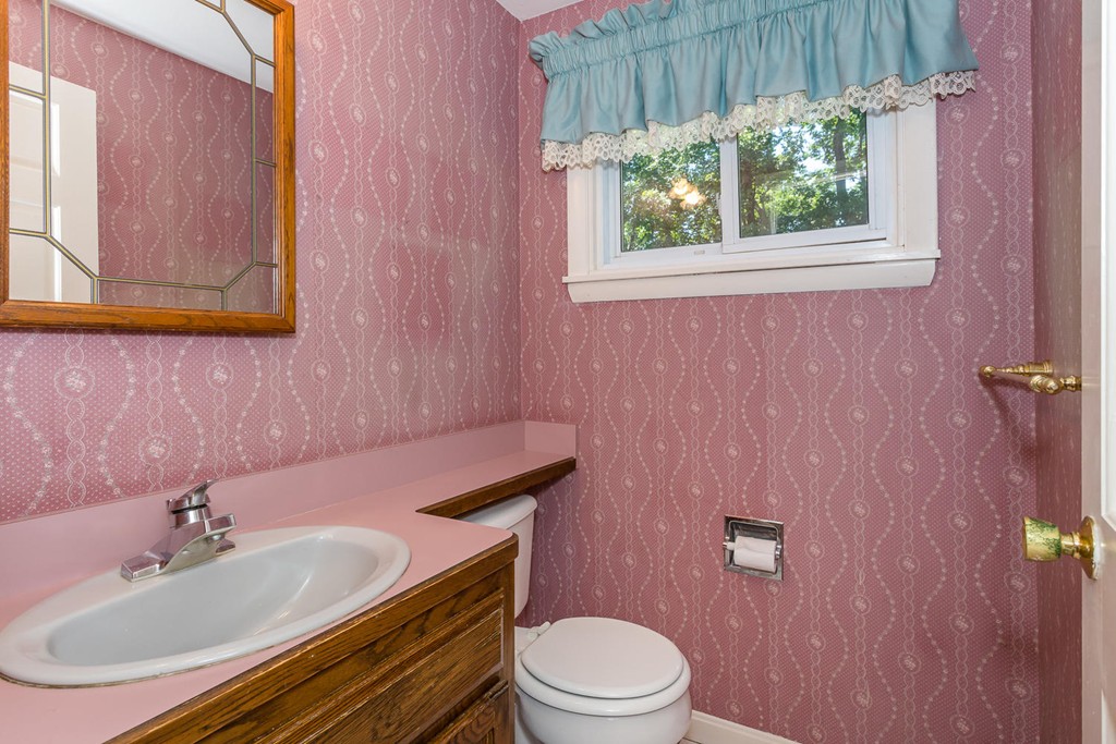 40 Larson Road Stoughton, MA 02072 - Photo 12 of 19 Gallery Image 12
